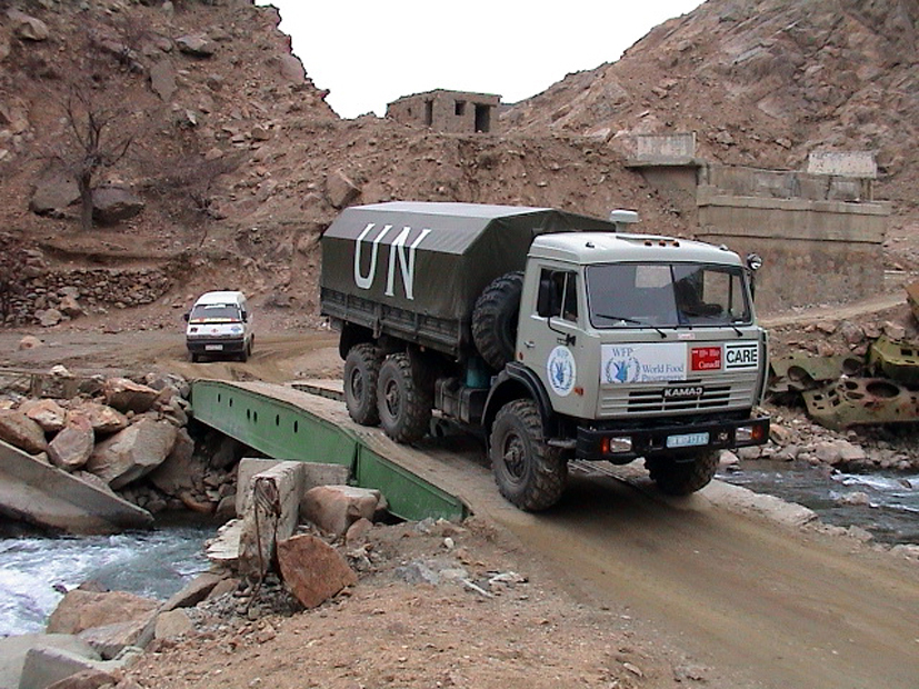 Worsening security has impeded the UN's and other aid agencies' access to at least 77 districts in Afghanistan, mostly in the south.