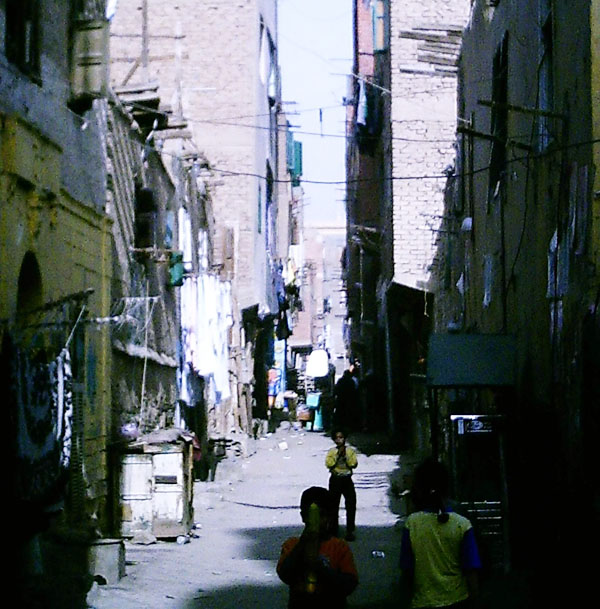 Organ brokers now reportedly operate in some shantytowns in the outskirts of Cairo, despite laws regulating organ transplants in Egypt
