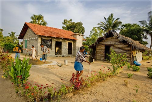 The World Bank has had to revert to using traditional clay tiles instead of asbestos sheeting for roofing after damage caused to the latter by Typhoon Nisha in late November