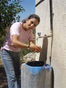 The International Development Research Centre (IDRC) promotes the use of an outdoor sink in Rachaya Casa, Lebanon to maximise greywater use