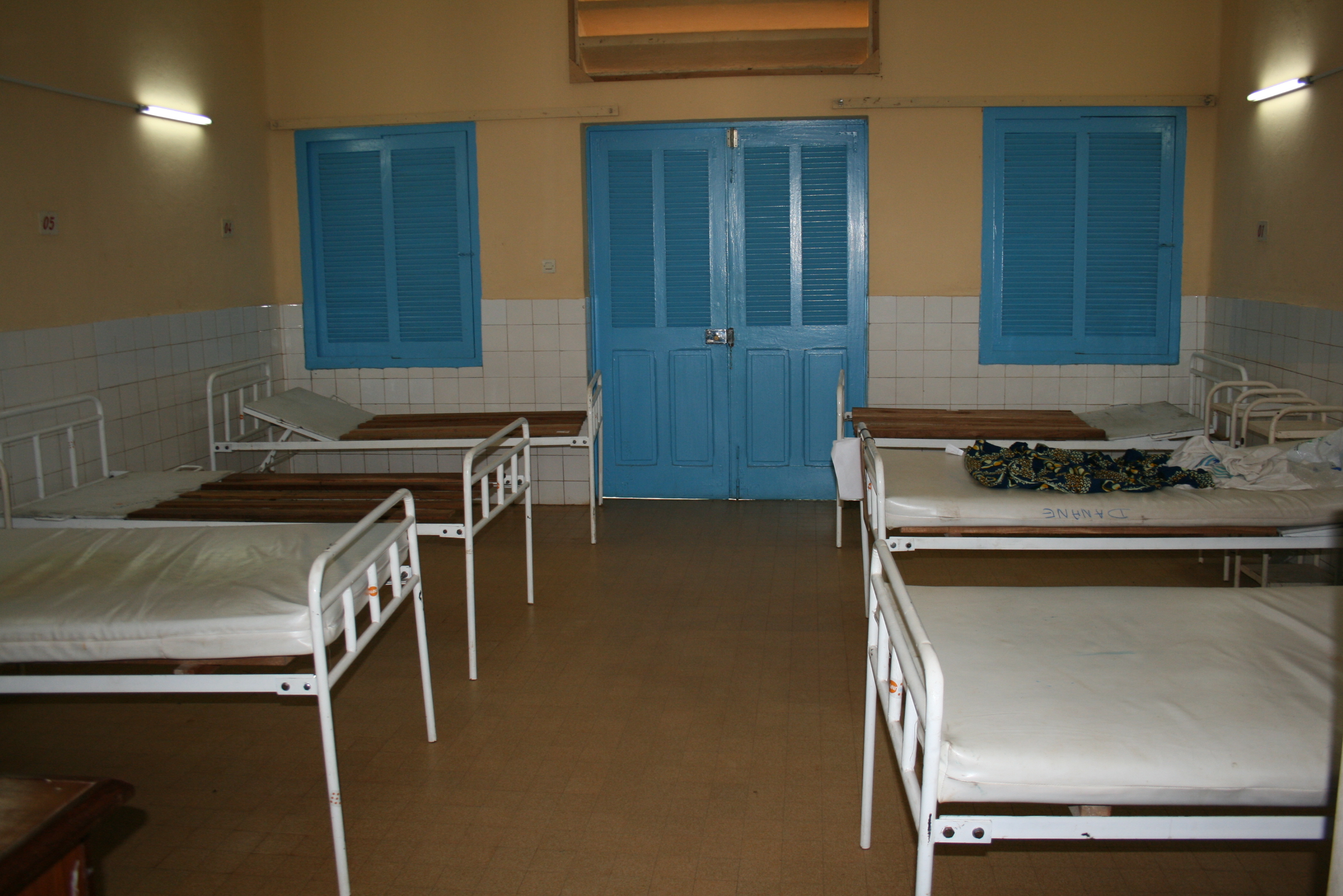 Most of the wards in Danané hospital in 18 Montagnes region are empty