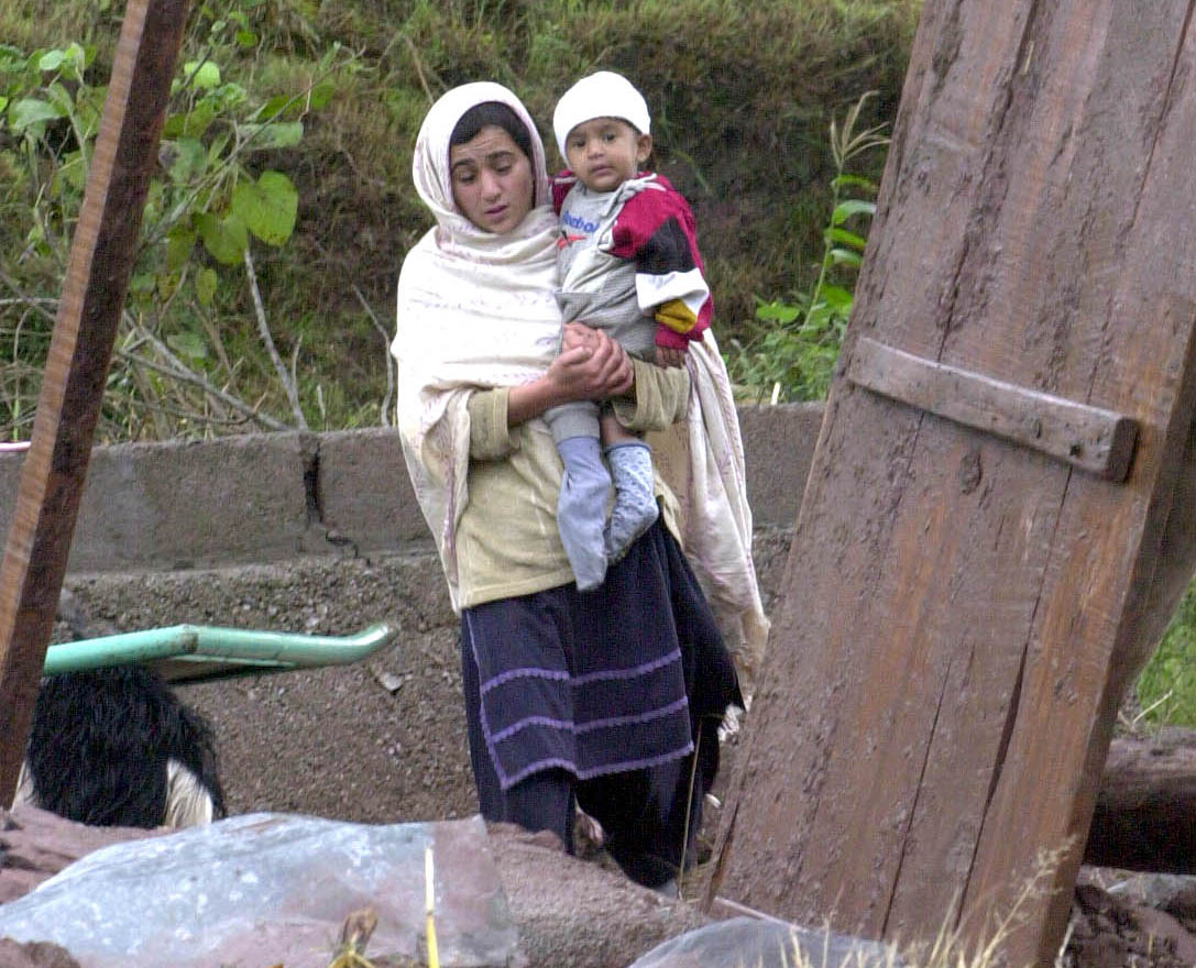 Mountain villagers in Pakistan live precarious lives