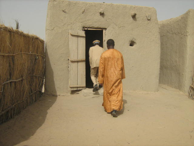 Health centre in Bol, Chad without living space for health workers, identified as a problem in rural health worker recruitment