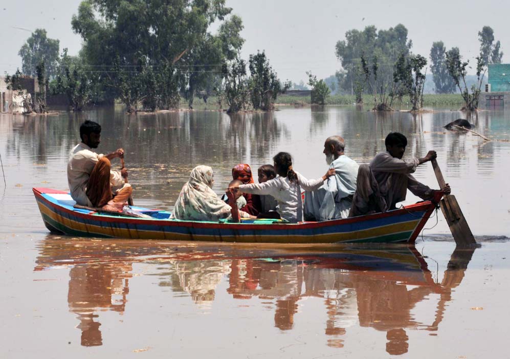 More and more areas are being inundated as floods spread south