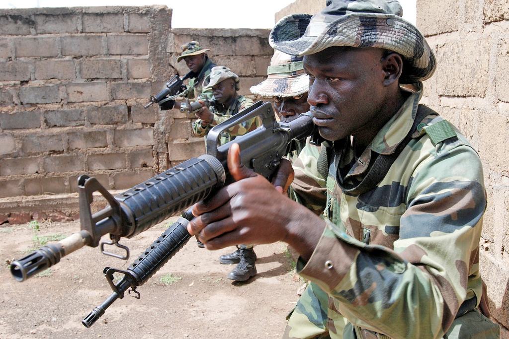 Senegalese and Malian soldiers train with U.S. special forces in Mali - May 2010