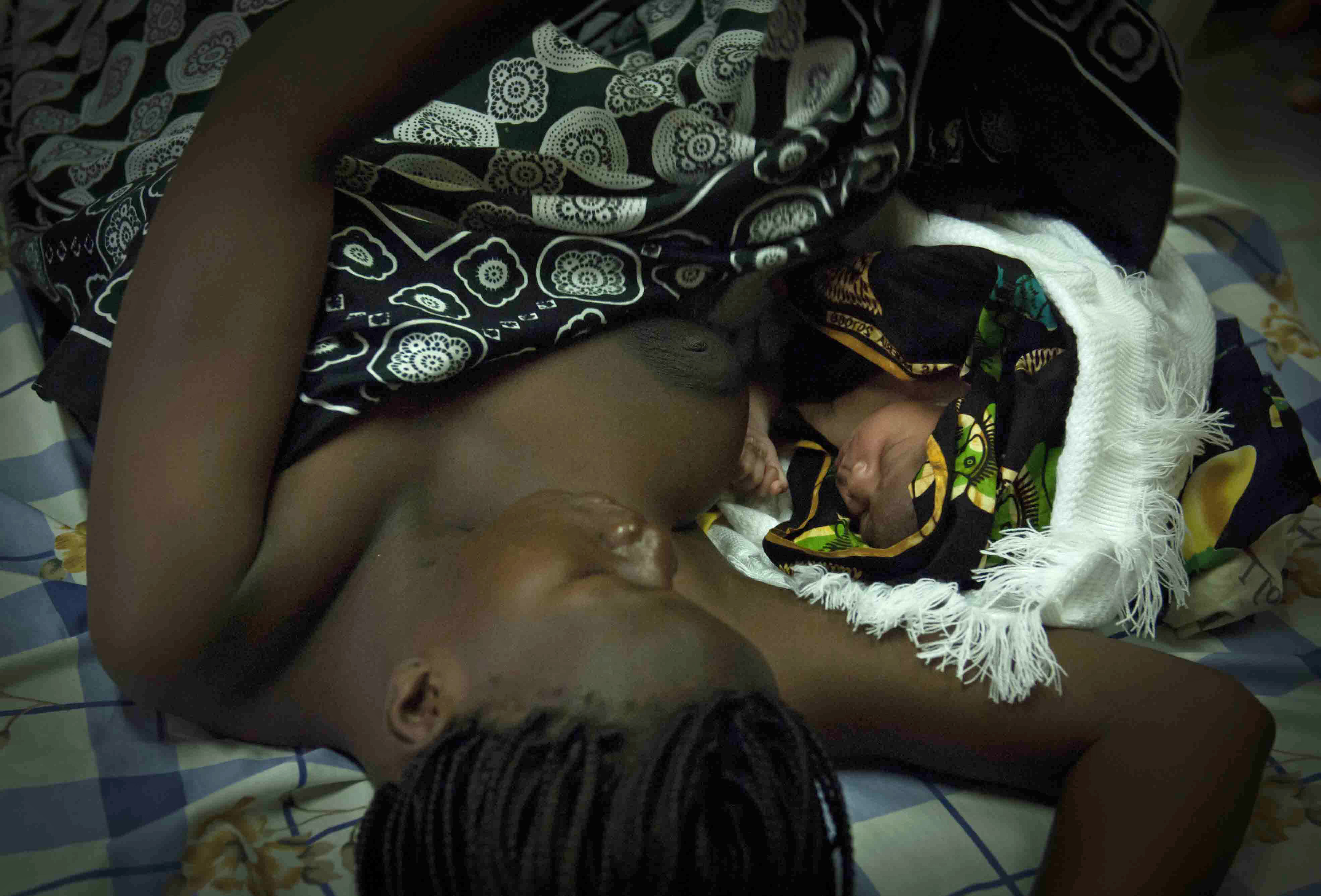 A young woman with her newborn baby after undergoing a Caesarean operation at Juba Teaching Hospital, South Sudan