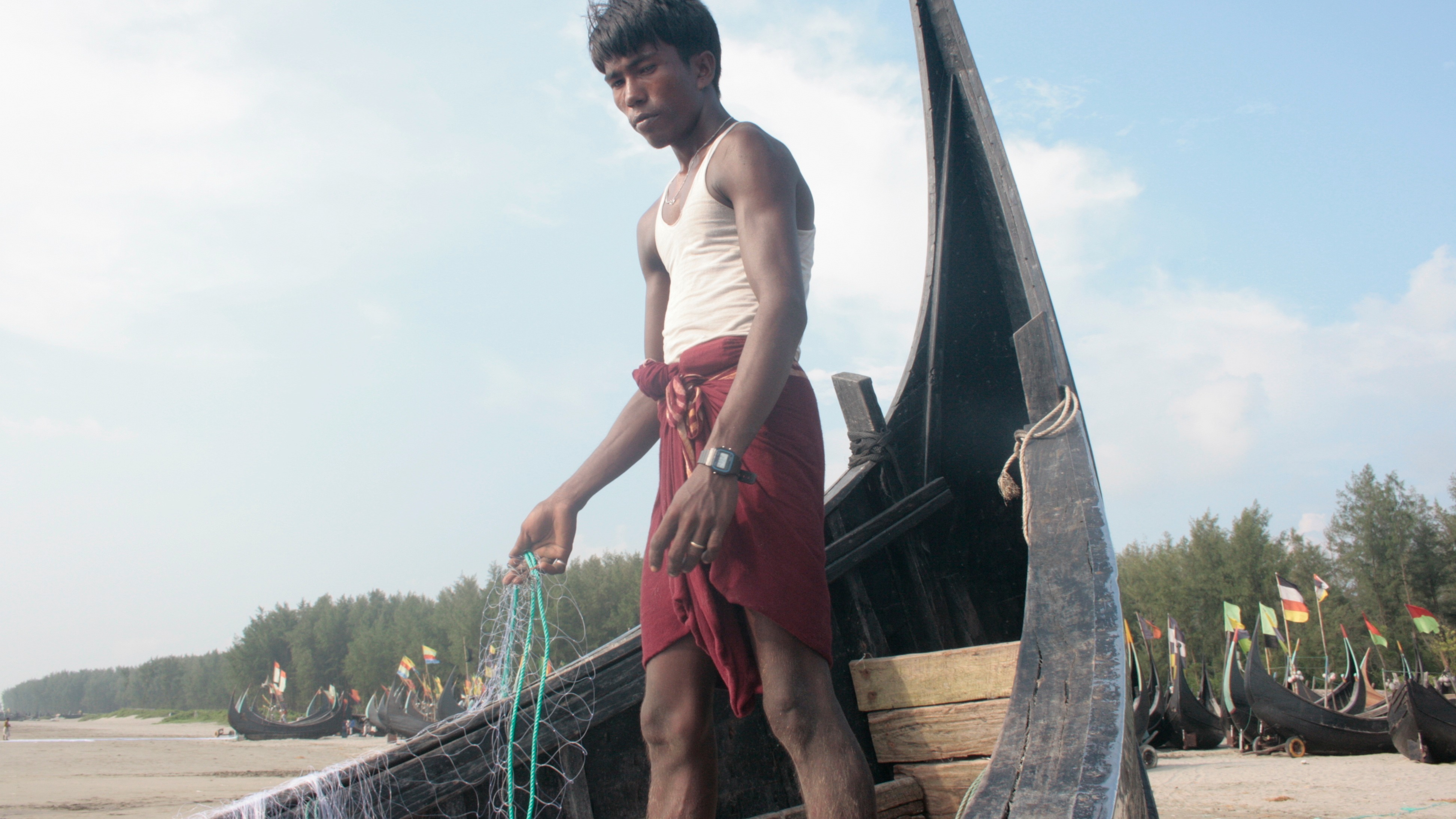 Rohingya fishermen in Bangladesh rely on informal -- often exploitative -- work