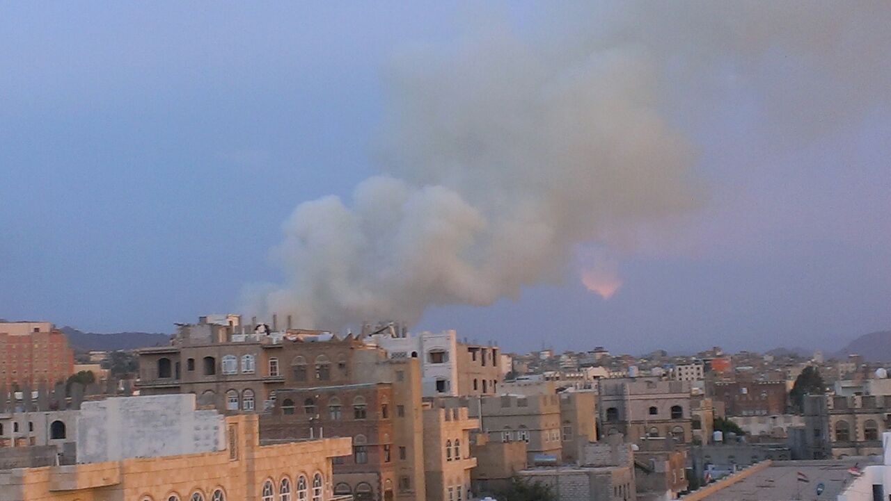 Smoke billows out after an explosion in the Noqum Mountain area of Sanaa, Yemen, early evening Monday 11 May, 2015. Airstrikes (believed to be from Saudi planes) hit a weapons supply in the area. The weapons supply belonged to the army, factions of which