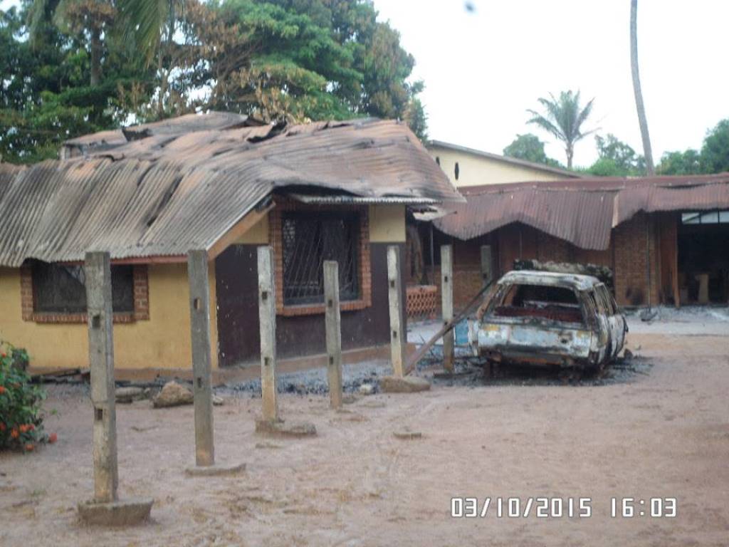 The St Michel church and adjacent priest's house were torched during protests in Bangui sparked by the killing of a Muslim man.