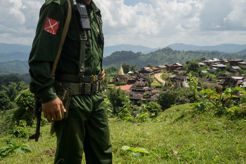 A TNLA soldier in Tosan village, Shan State