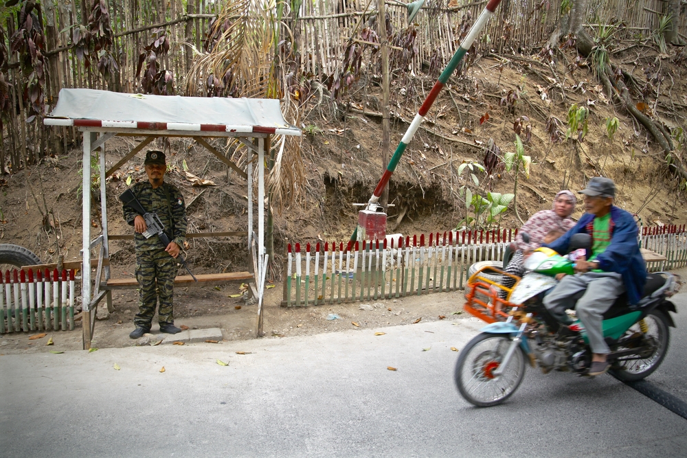 An MILF soldier at a checkpoint