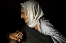 Gowre, from Sinjar, lives on the seventh floor of an unfinished apartment block in ‘Daben City’, Dohuk, a housing estate with five buildings filled with more than 7000 internally displaced Yazidis.