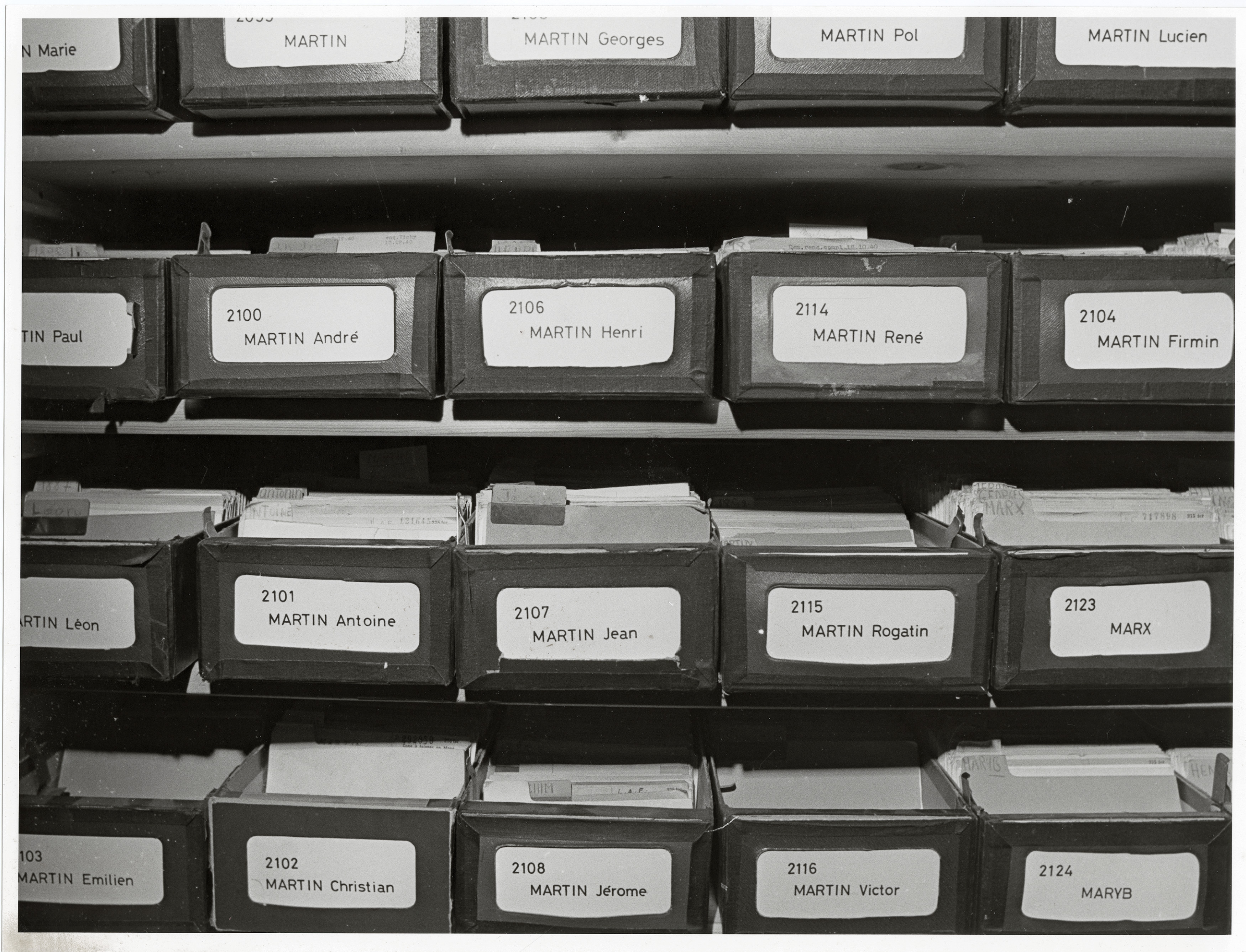 Records of WWII prisoners of war