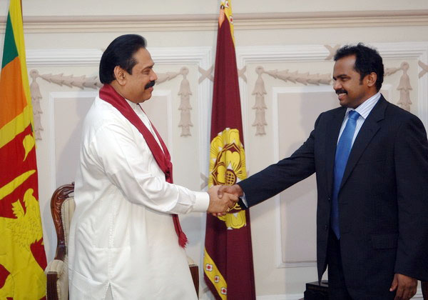 TMVP leader Vinyagamurthi Muralitharan (right) with Sri Lankan President Mahinda Rajapakse. The TMVP Leader, who is known as Karuna, has signed an agreement with the government and UNICEF to end over a three-month period the recruitment of child soldiers