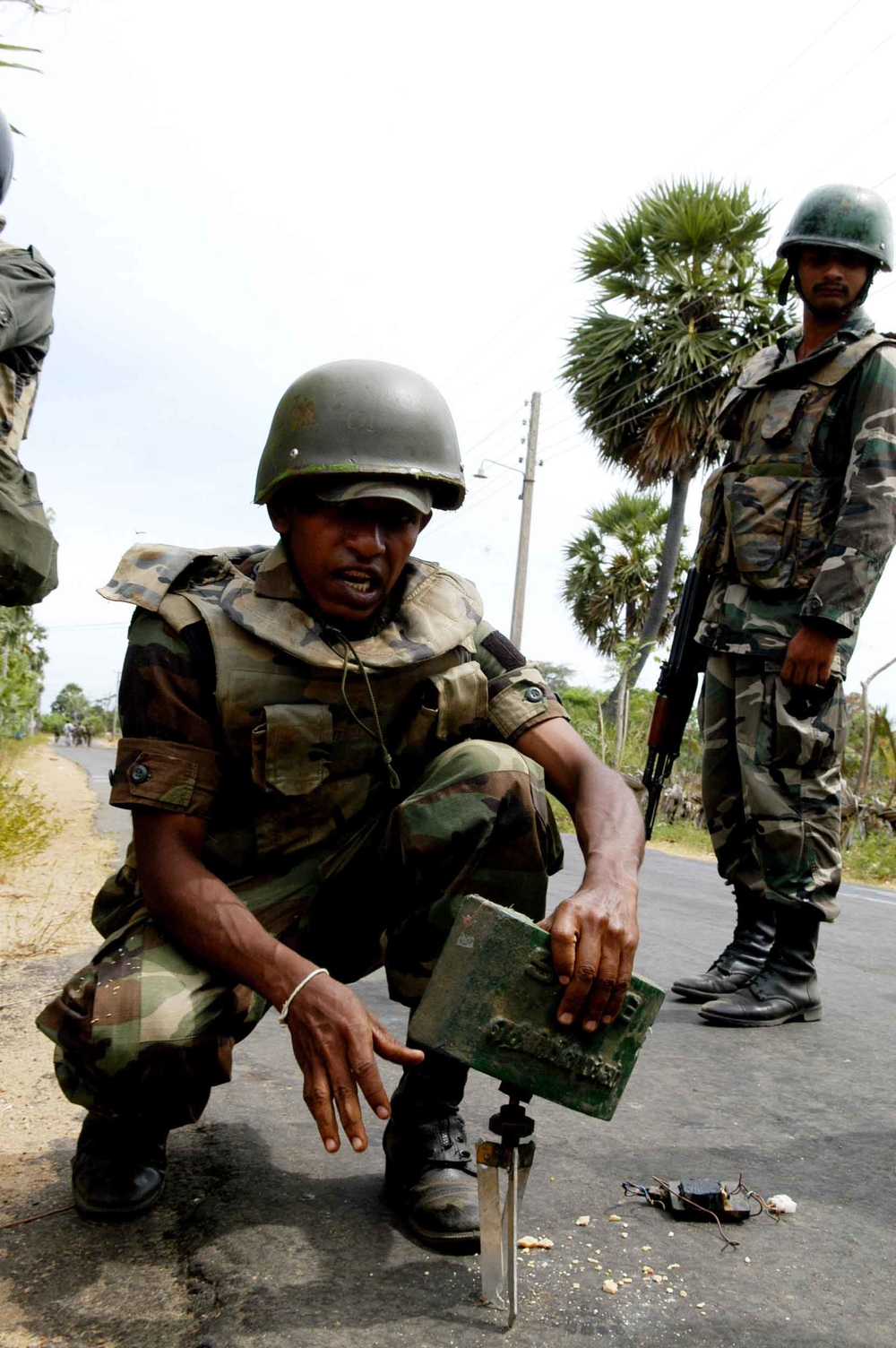 The New Humanitarian Claymore Mines Used To Lethal Effect The New Humanitarian Claymore Mines Used To Lethal Effect