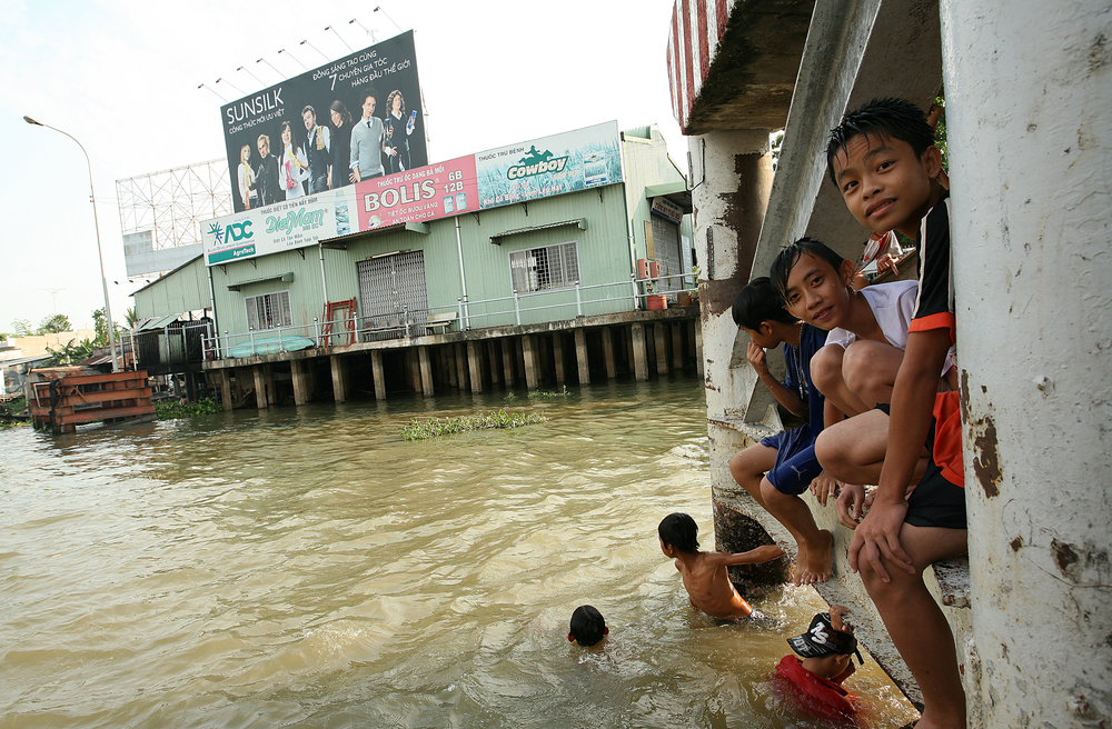 Many children in Vietnam don't know how to swim