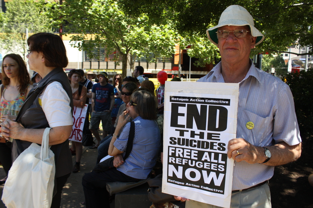 Australia will \"pay the price\" for mandatory detention Australians display support for asylum seekers now languishing in immigration detention centres following the suicide of a Sri Lankan detainee at the Villawood detention centre in Sydney