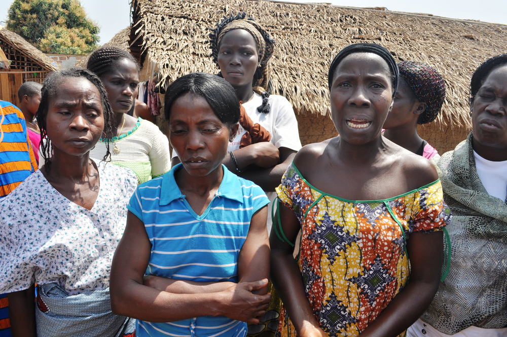 Zeaglo village residents, northwest of Guiglo, threatened with violence by traditional Dozo hunters