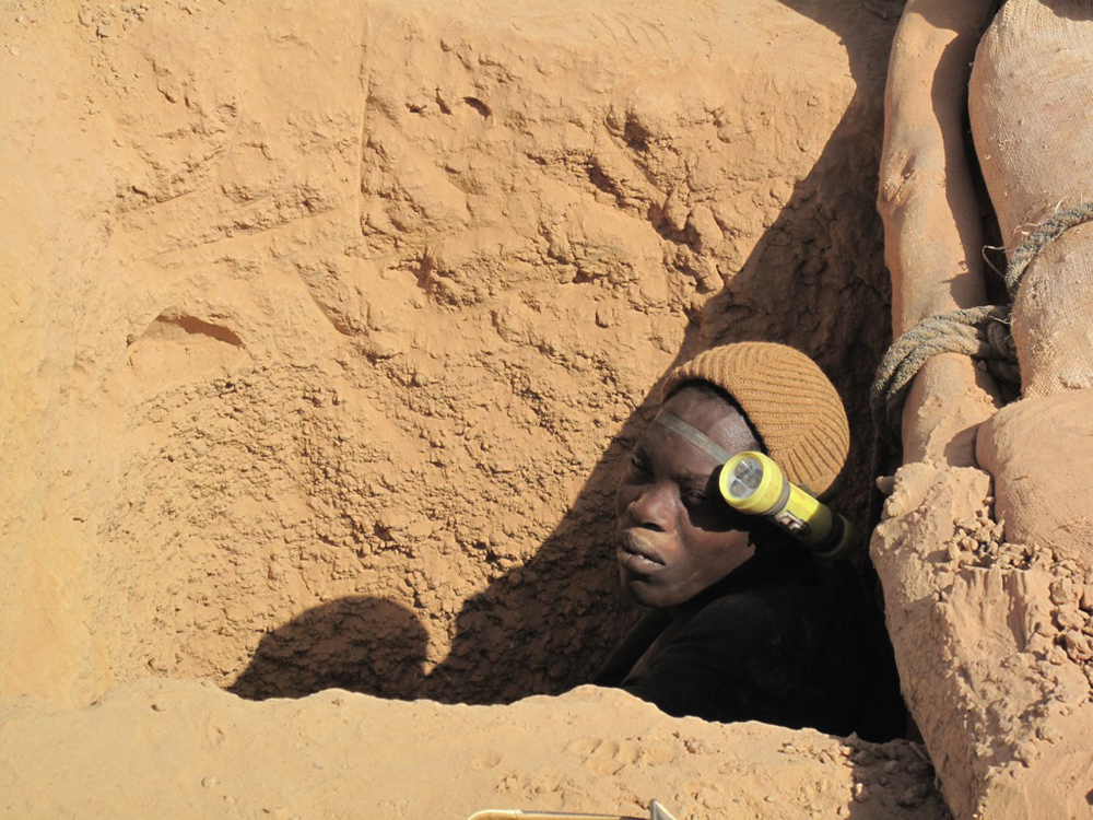 A miner in Thiou, Yatenga, Burkina Faso