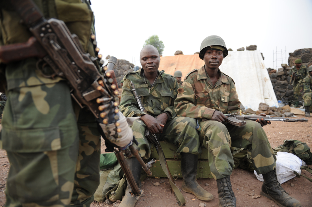 FARDC soldiers on the Kanyaruchinya frontline on the outskirts of the eastern DRC city of Goma (August 2013)